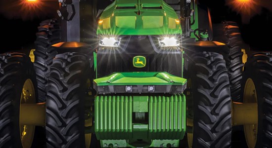 约翰迪尔自动拖拉机。图片由迪尔公司提供。