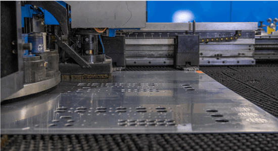 在激光切割机上切割钣金件
