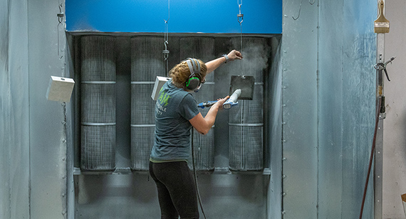 Protolabs提供30种库存粉末涂料颜色，但我们可以根据潘通®配色系统订购额外的颜色，尽管这可能会增加交货时间。