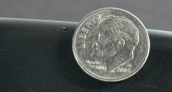 塑料部件上的热尖端门残留