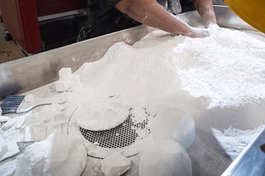 SLS部分为尼龙粉